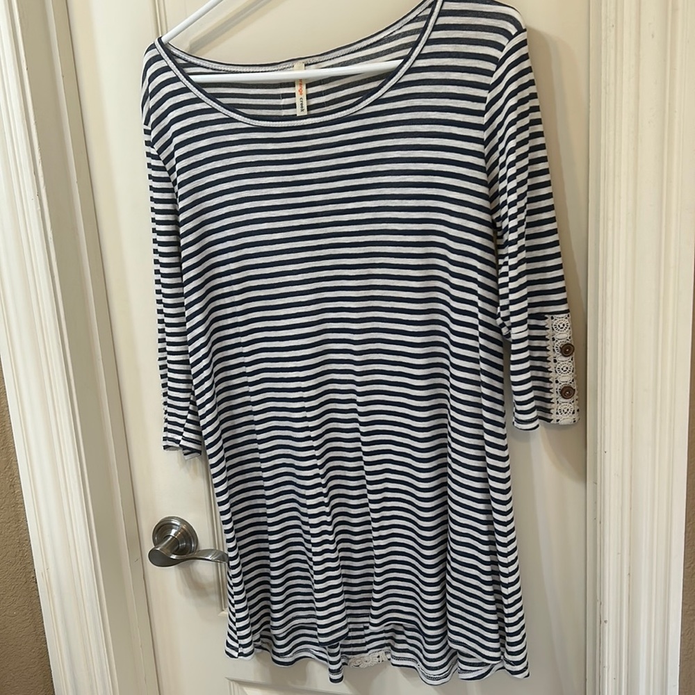Women’s Striped Knit Hi-Low Tunic Top, 3/4 Sleeves Crochet & Button Back Details